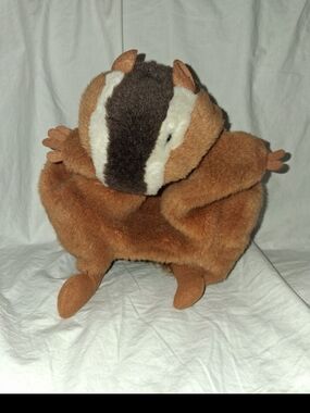 Folkmanis chipmunk hand puppet plush